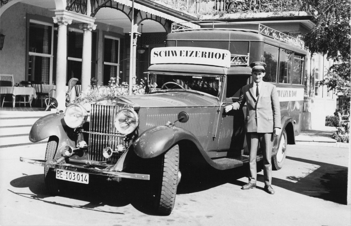 Als Hotelbus im Hotel Schweizerhof, Interlaken.